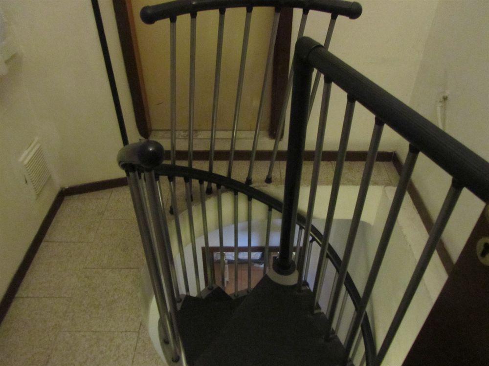 Hotel Gambara Milan Bagian luar foto