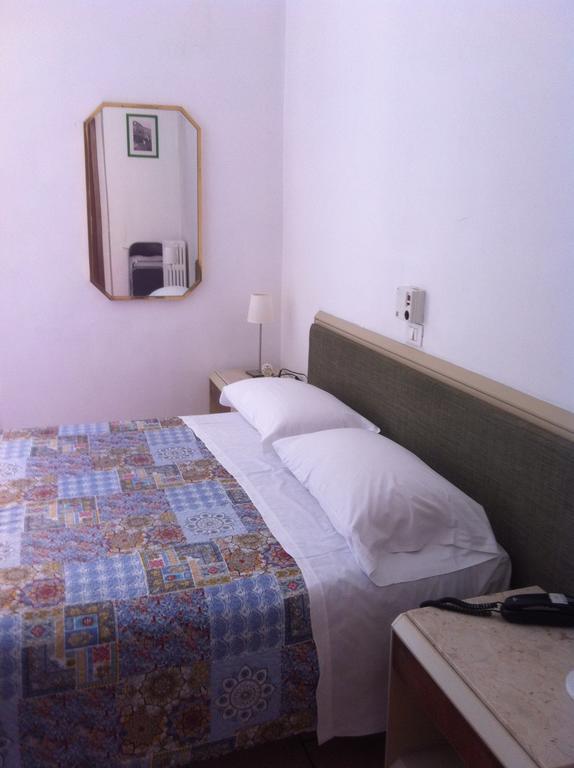 Hotel Gambara Milan Bagian luar foto