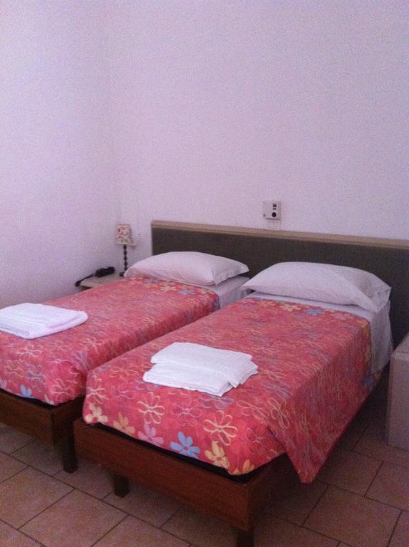 Hotel Gambara Milan Bagian luar foto
