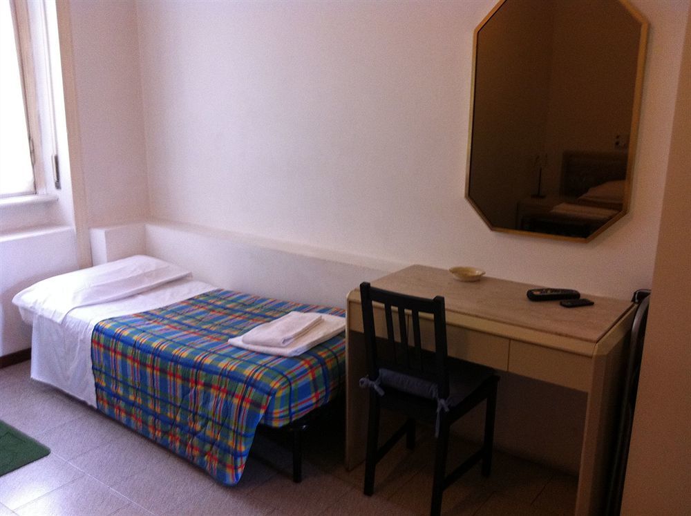 Hotel Gambara Milan Bagian luar foto